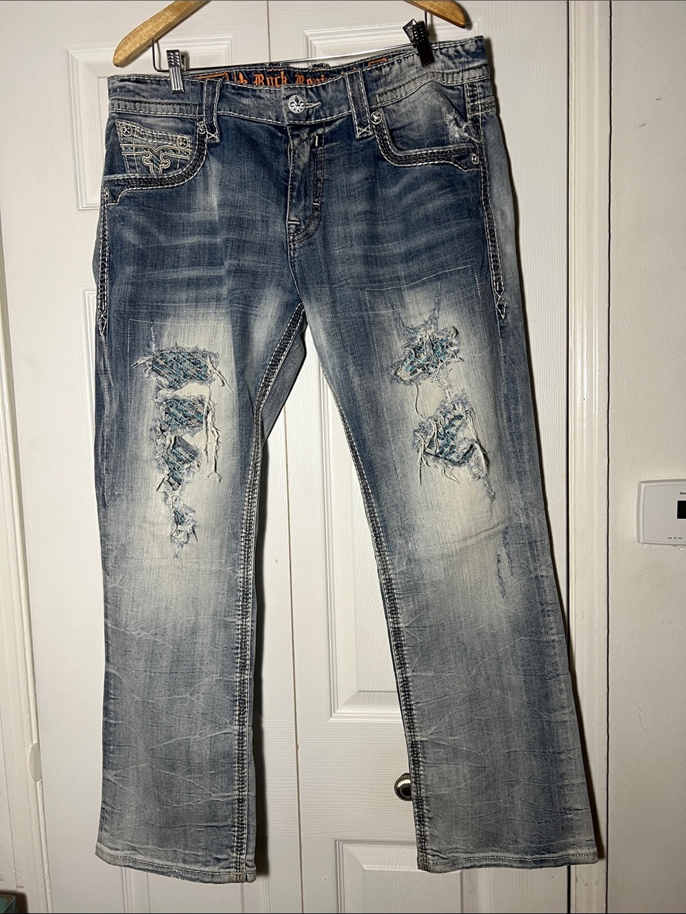 Rock Revival Men’s Tom Straight Distressed Jean 38